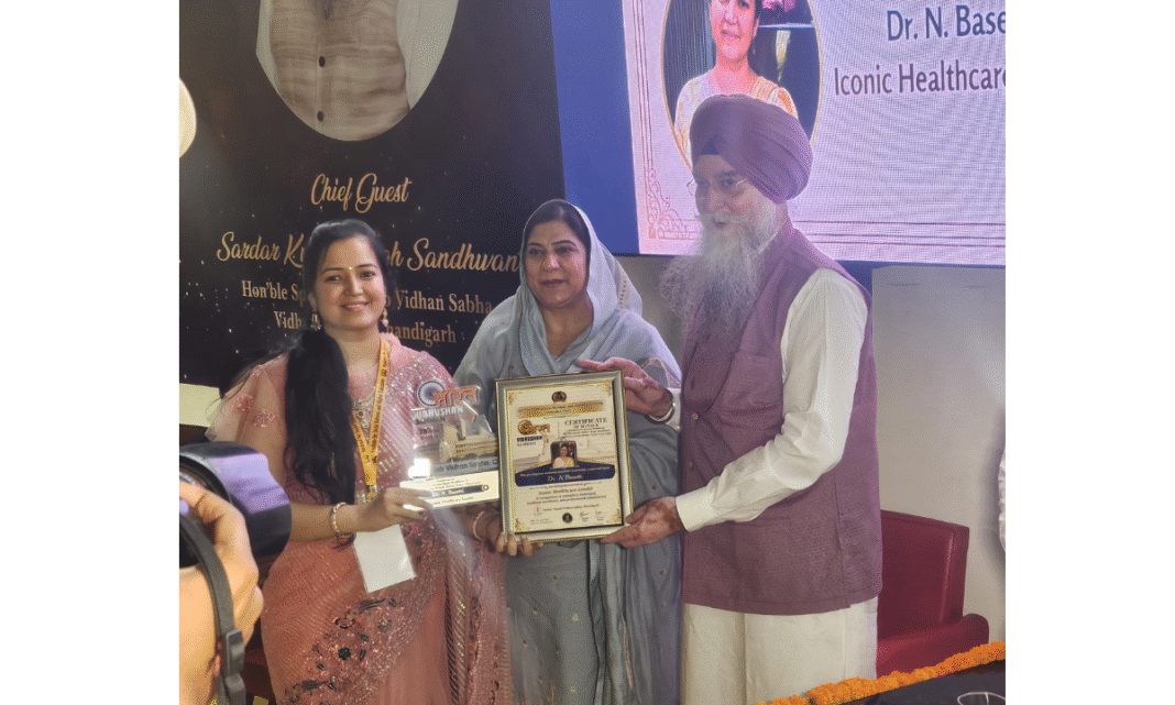 Dr N Basetti receiving honor from Punjab Speaker in Chandigarh